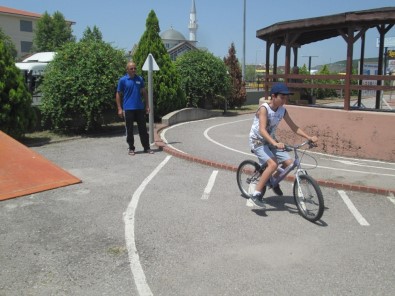 İzmit Belediyesi'nden 3 Ayda Bin Çocuğa Bisiklet Eğitimi