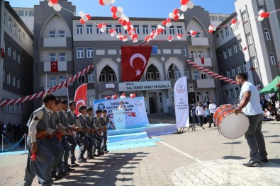 Bingöl'de 57 Bin 840 Öğrenci Ders Başı Yaptı