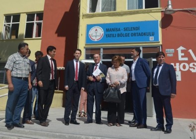 Çikolata Devinden Selendi'de Eğitime Destek