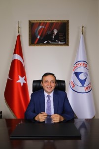 ERÜ Rektörü Prof. Dr. Mustafa Çalış, ''Erciyes Üniversitesi'nin Başarı Çitası Hep Yüksekte Olacak'
