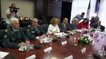 MAKEDONYA - İtalya Savunma Bakanı Trenta Makedonya'da
