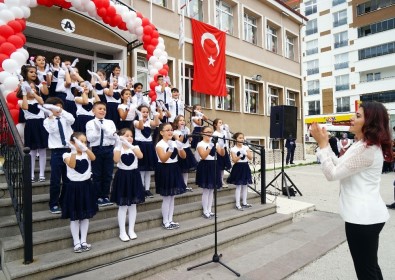Kastamonu'da Yeni Eğitim-Öğretim Yılı Törenle Açıldı