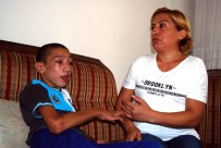 OMURGA EĞRİLİĞİ - Manisa'da 19 Yaşındaki Ahmet'in Dramı