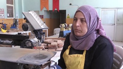 Miniklerin Oyuncukları Suriyeli Marangoz Kadınlardan