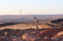 FÜNYE - Siverek'te Temel Kazısında Patlamamış Obüs Mühimmatı Bulundu