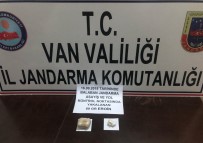 NAYLON POŞET - Şüpheli Yolcuların Üzerinde Uyuşturucu Ele Geçirildi