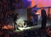 İZZET BAYSAL DEVLET HASTANESI - Alkollü Genç Kız Apartmanın 5. Katından Yere Düştü