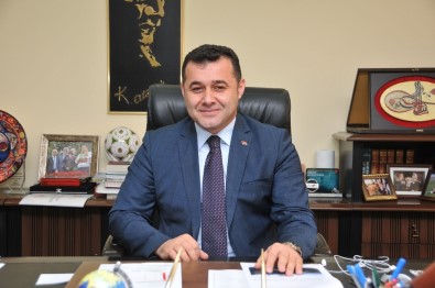 Başkan Yücel, Türkiye'nin En Başarılı 5. Belediye Başkanı Seçildi