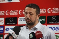 HİDAYET TÜRKOĞLU - Kadın Millilere Övgü