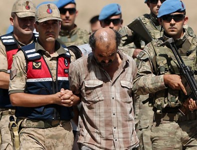 MİT'in paketlediği 9 YPG'li tutuklandı