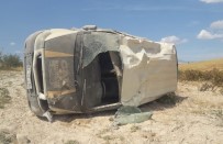 Besni'de Minibüs Takla Attı Açıklaması 1 Yaralı