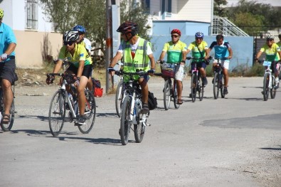 Edremit'te Bisiklet Turu İlgi Gördü