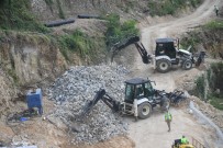 OSMANGAZI BELEDIYESI - İnkaya'da Otopark Çilesi Sona Eriyor