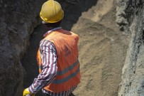 ARAPGIR İLÇESI - Arapgir'de Alt Yapı Çalışmaları Sürüyor