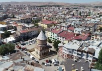 SİVAS VALİSİ - 'Dabaz' Hastalığına Yakalananlar Bu Minareye Geliyor