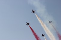 TÜRK YILDIZLARI - Eskişehir'de Türk Yıldızları Rüzgarı