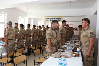 Konya'dan Tunceli'deki Askerlere 'Anne Yemeği'
