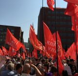 ST PETERSBURG - Rusya'da Binlerce Kişi Emeklilik Reformunu Protesto Etti