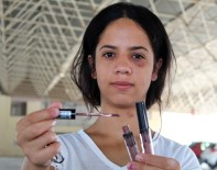 BOKSÖR - Abla Kardeşe Ruj Değiştirme Dayağı İddiası