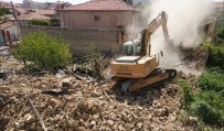 ERTUĞRUL ÇALIŞKAN - Karaman'da Bir Ay İçerisinde 30 Metruk Bina Yıkıldı