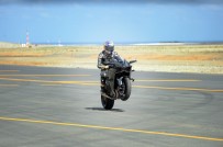 ERDOĞAN BAYRAKTAR - Kenan Sofuoğlu F-16'Ya Karşı Yarıştı