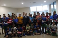 FATİH OKUMUŞ - Solhan'da Sporculara Malzeme Desteği