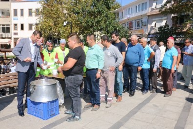 Başkan Arslan'dan Aşure İkramı