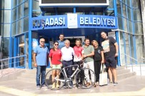MAKEDONYA - Başkan Kayalı, Başarılı Sporcuya Bisiklet Hediye Etti