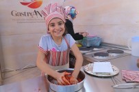 GASTRONOMİ FESTİVALİ - Çocuklar Yöresel Antep Yağlı Köftesi Yapmak İçin Yarıştı