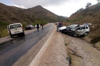 KıRıKLı - Gümüşhane'de Trafik Kazası Açıklaması 3 Yaralı