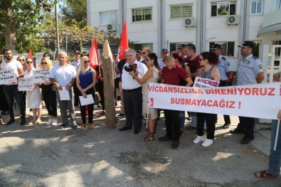 KKTC'de 'Kazıklı' Protesto