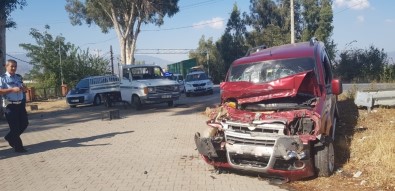 Nazilli'de Zincirleme Trafik Kazası Açıklaması 3 Yaralı
