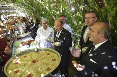 Taşköprü'de 2 Bin Kişiye Aşure İkram Edildi