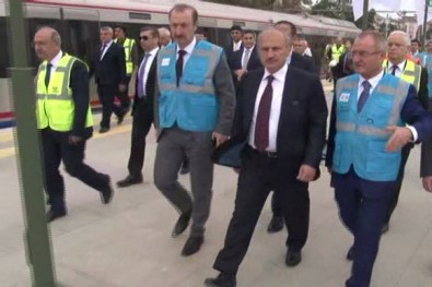 Ulaştırma Bakanı Turhan Makinist Koltuğuna Geçti