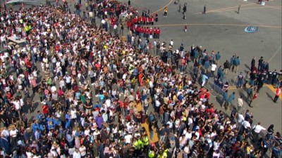 Cumhurbaşkanı Erdoğan TEKNOFEST'e F 16'Lar Eşliğinde Geldi