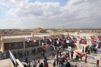 Körfez'den Azez' Yeni Okul