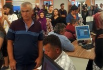 Öğrenciler 1 TL'ye Ulaşım İçin Nüfus Müdürlüklerine Akın Etti
