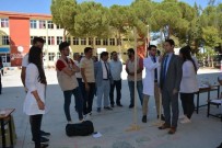 MEHMET CAN - Sağlık Elçisi Öğrencilerden Selendili Öğrencilere Ziyaret