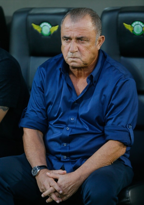 G.Saray'a büyük şok!