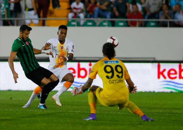 G.Saray'a büyük şok!