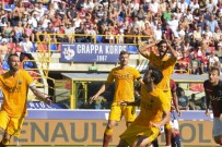 MİLLİ FUTBOLCU - Cengiz'li Roma Yine Kayıp