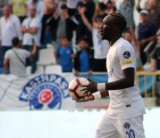 YILDIZ FUTBOLCU - Diagne yine boş geçmedi