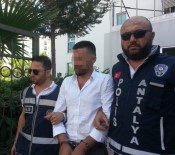 YUNUS TİMLERİ - Kendilerini Polis Olarak Tanıtan Dolandırıcılar Yakalandı
