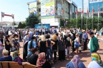 ERDINÇ YıLMAZ - Maltepe'de 25 Bin Kişiye Aşure Dağıtıldı