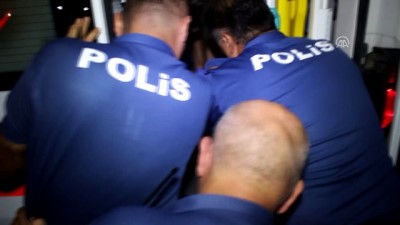 Olay Çıkartan Yaralı Kelepçelenerek Hastaneye Götürüldü