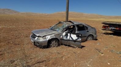 Sivas'ta Otomobil Takla Attı Açıklaması 3 Yaralı