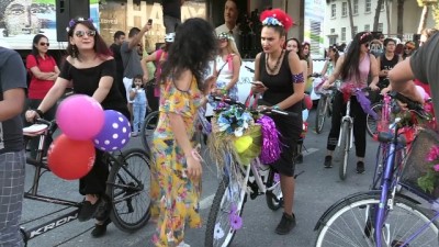 'Süslü Kadınlar Bisiklet Turu'