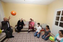 BURHANETTIN ÇOBAN - Başkan Çoban'ın Ev Ziyaretlerini Sürüyor