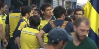 ÜLKER - Fenerbahçeli Taraftarlar Stadyuma Gelmeye Başladı