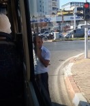 KIRMIZI IŞIK - 80 Saniyelik Kırmızı Işıkta Şoförün Sigara Molası